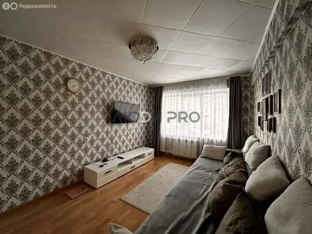 2-комнатная квартира: Ижевск, улица А.Н. Сабурова, 27 (44.8 м) - Фото 1