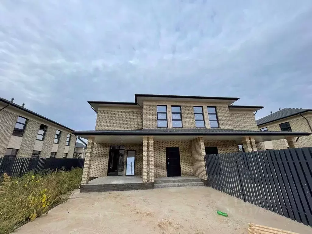 Таунхаус в Оренбургская область, Оренбургский район, с. Ивановка ул. ... - Фото 2