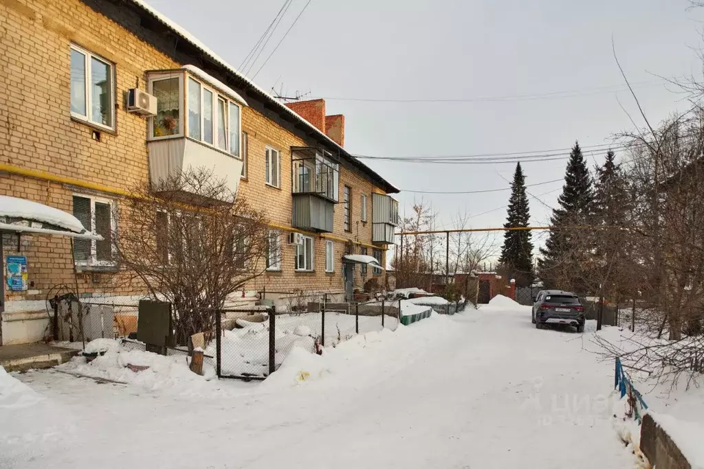 2-к кв. Челябинская область, Копейск Крымский пер., 6 (40.0 м) - Фото 2
