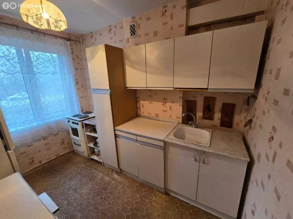 3-комнатная квартира: Челябинск, Солнечная улица, 4 (59 м) - Фото 0