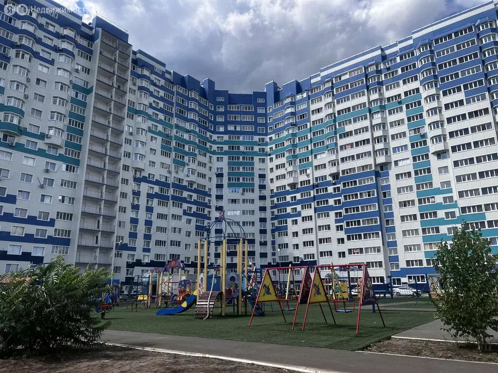 2-комнатная квартира: Оренбург, улица Маргелова, 5 (46 м) - Фото 1