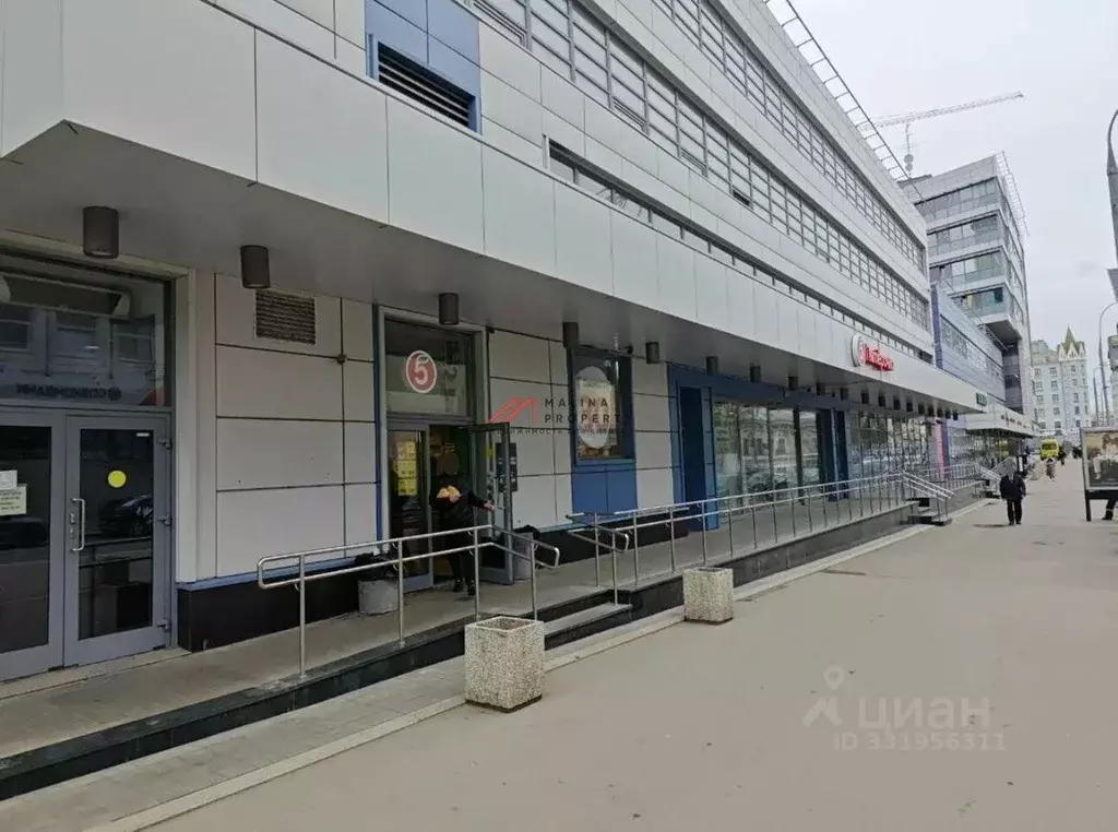 Торговая площадь в Москва ул. Щепкина, 31 (454 м) - Фото 1