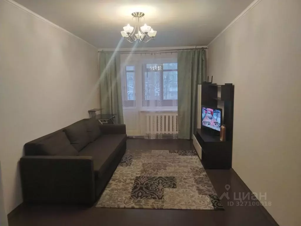 2-к кв. Ленинградская область, Гатчина ул. Володарского, 34 (44.0 м) - Фото 1