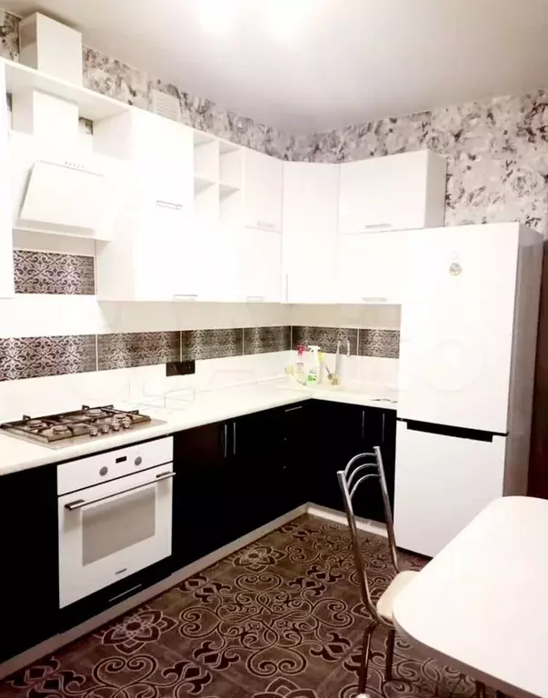 1-к. квартира, 40 м, 4/9 эт. - Фото 0