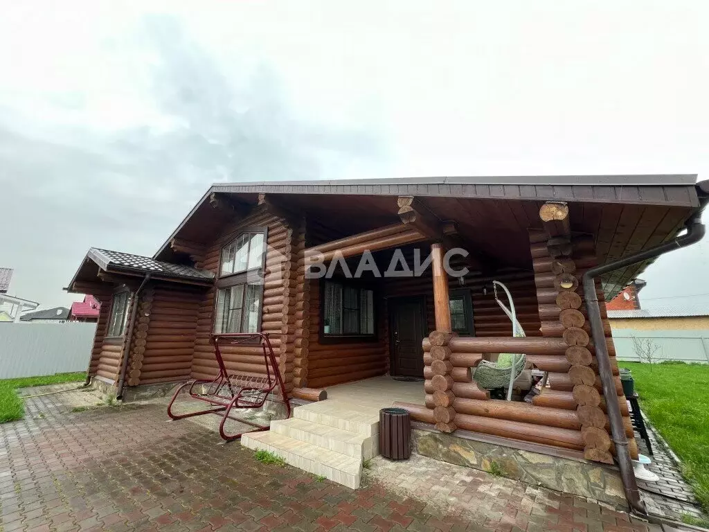 Дом в село Парфентьево, Октябрьская улица (109 м) - Фото 2