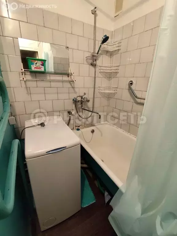 2-комнатная квартира: Кировск, Комсомольская улица, 7 (44 м) - Фото 0