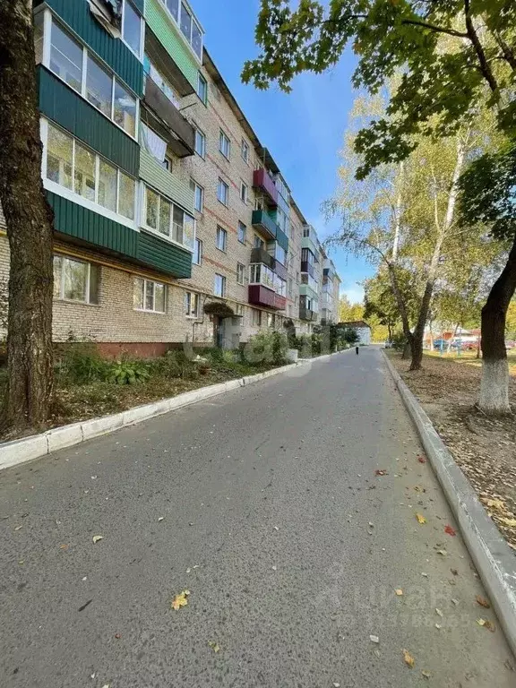 1-к кв. Калужская область, Жуков Юбилейная ул., 7 (30.0 м) - Фото 0
