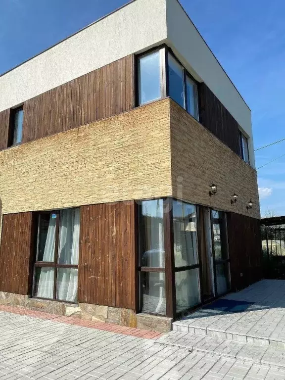 Коттедж в Свердловская область, Екатеринбург Змеиная Горка садовое . - Фото 0