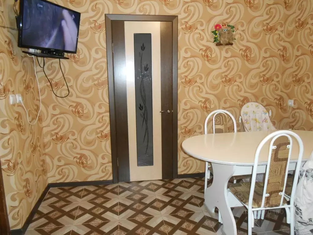 Коттедж в Астраханская область, Астрахань ул. Безжонова (200 м) - Фото 1