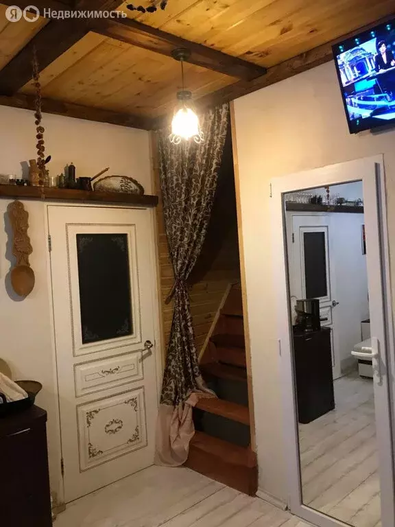 3-комнатная квартира: Республика Крым, муниципальный округ Ялта, ... - Фото 1