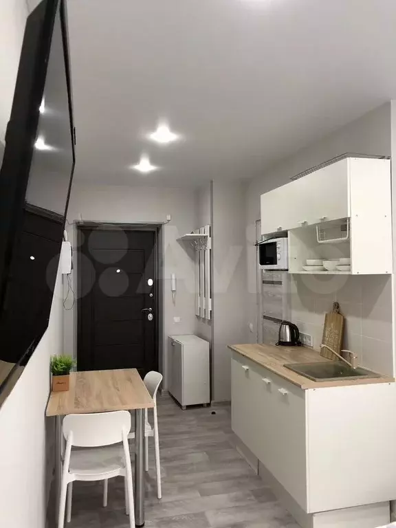 Комната 24 м в 1-к., 22/25 эт. - Фото 1