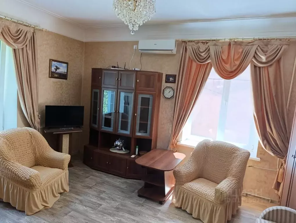 1-к кв. Крым, Феодосия ул. Караимская, 3 (33.0 м) - Фото 0