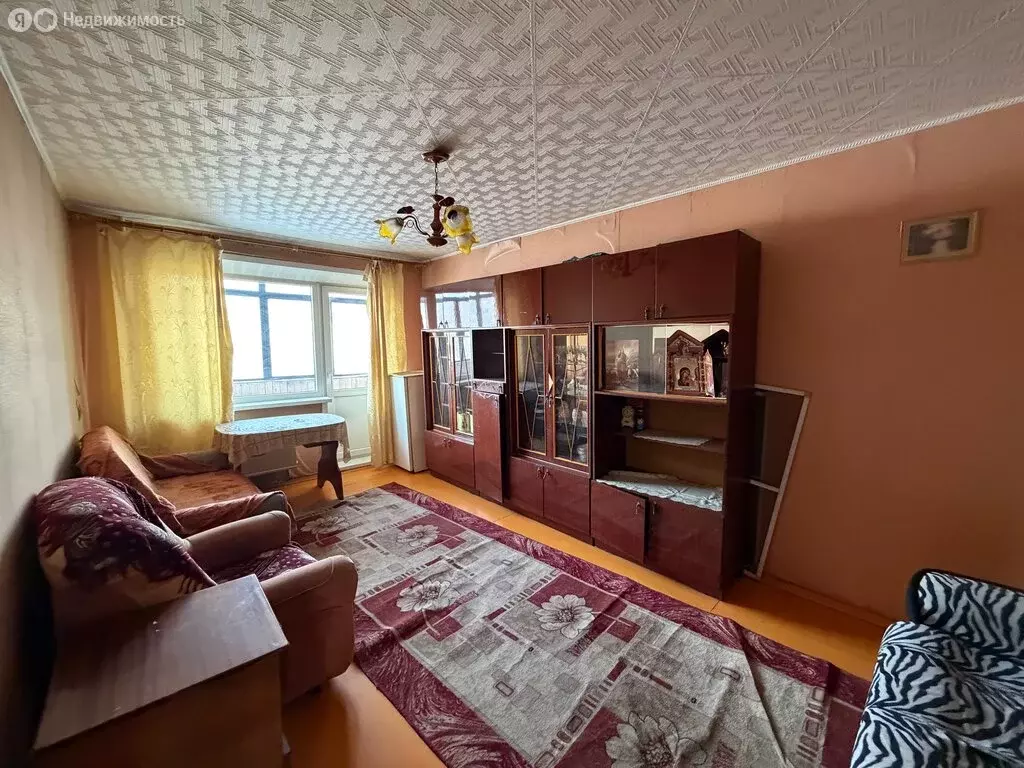 3-комнатная квартира: Мыски, микрорайон Притомский, 17-й квартал, 6 ... - Фото 2