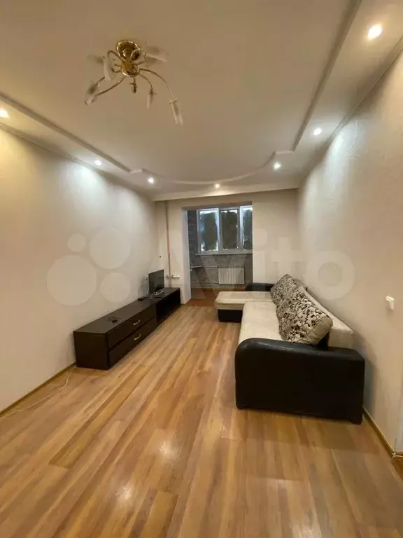 1-к. квартира, 40 м, 6/9 эт. - Фото 0