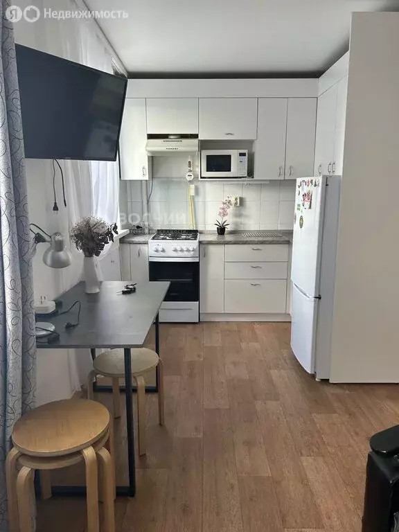 1-комнатная квартира: Чебоксары, улица Аркадия Гайдара, 7 (32.4 м) - Фото 0