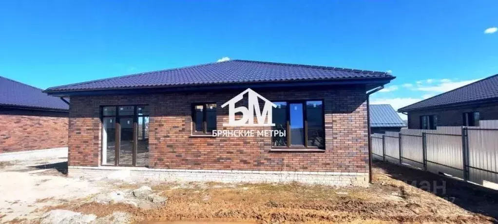 Дом в Брянская область, Брянский район, Снежское с/пос, с. Толмачево ... - Фото 1