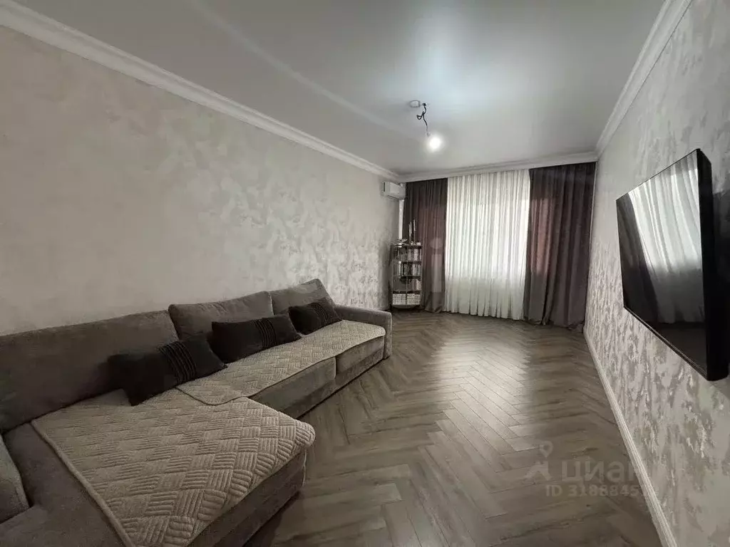 2-к кв. Дагестан, Каспийск ул. Каспийское шоссе, 23Б (67.11 м) - Фото 1