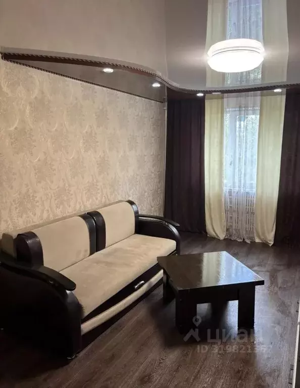 2-к кв. Белгородская область, Губкин ул. Лизы Чайкиной, 2А (54.0 м) - Фото 0