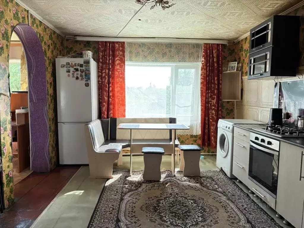 Дом в Челябинская область, Кыштым пл. Карла Маркса (33 м) - Фото 1