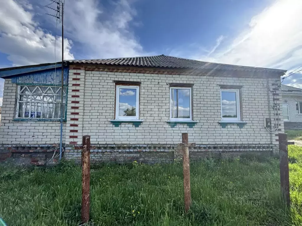 Дом в Белгородская область, Валуйский муниципальный округ, с. Храпово ... - Фото 1