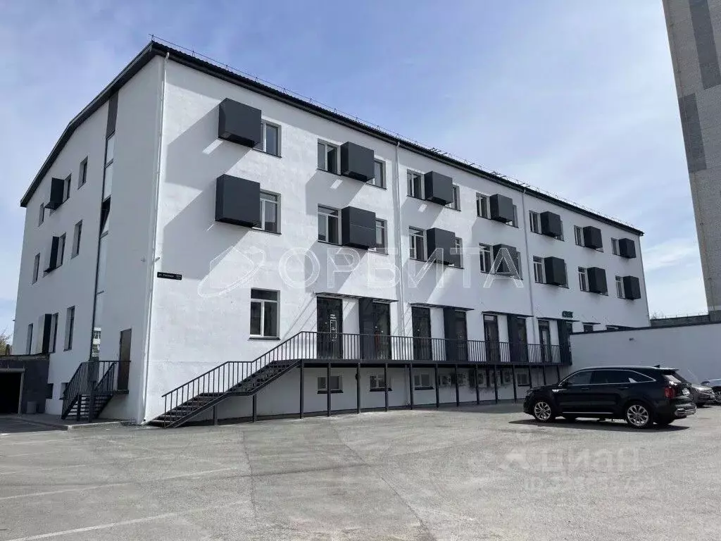 Помещение свободного назначения в Тюменская область, Тюмень Полевая ... - Фото 1