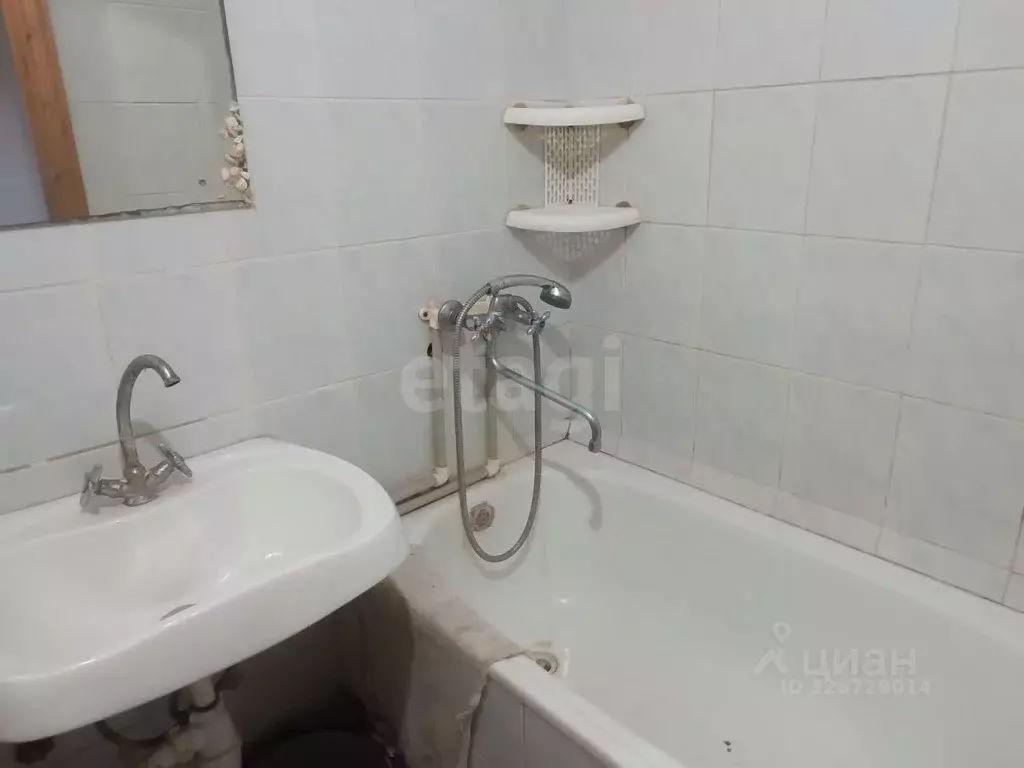 1-к кв. Ростовская область, Батайск ул. Воровского, 7 (31.9 м) - Фото 2