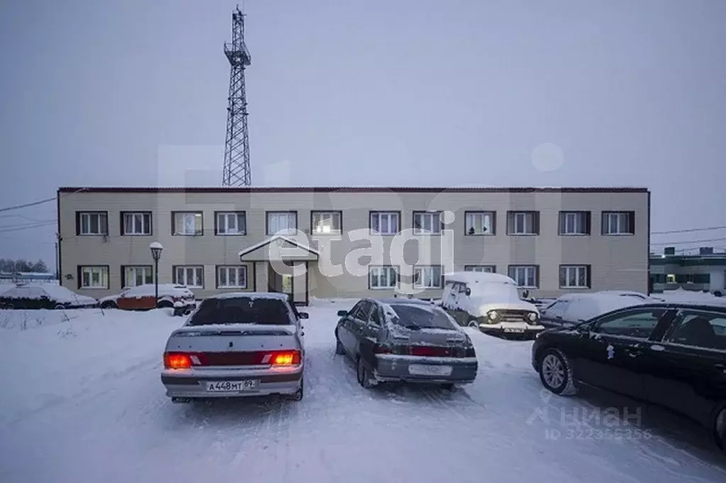 Помещение свободного назначения в Ямало-Ненецкий АО, Новый Уренгой ул. ... - Фото 2