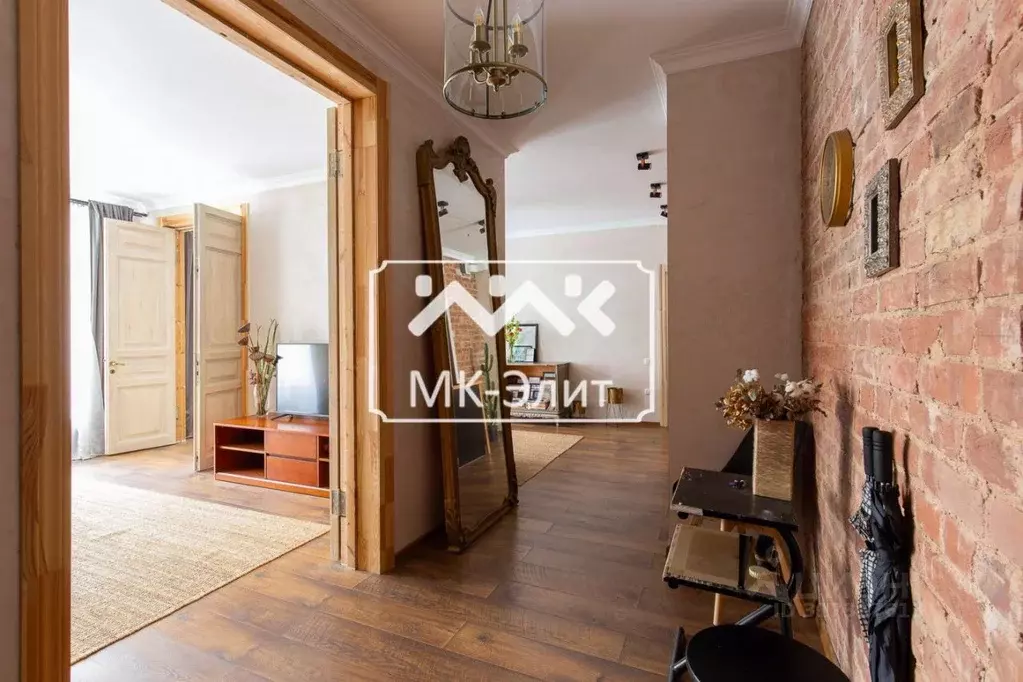 4-к кв. Санкт-Петербург Мытнинская ул., 5/2 (105.9 м) - Фото 0