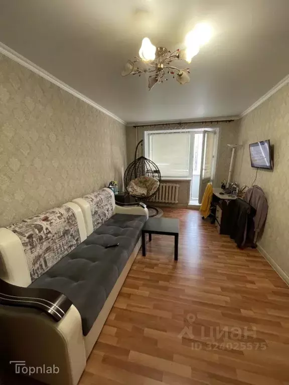 3-к кв. Оренбургская область, Орск Перегонная ул., 12 (61.7 м) - Фото 1