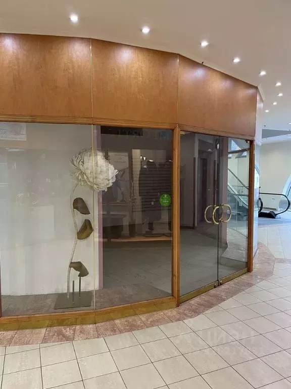 Торговая площадь в Москва Никольская ул., 25 (136 м) - Фото 1