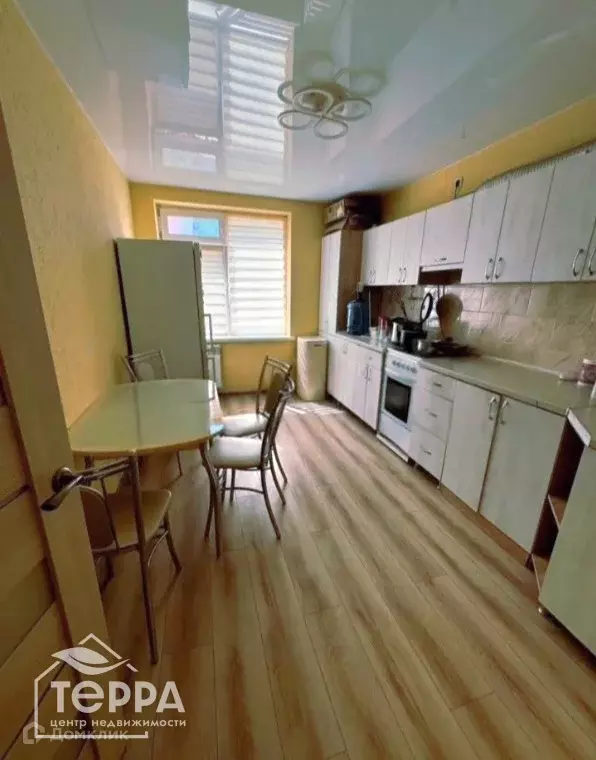 Продаётся 2-к квартира, 65 м - Фото 0