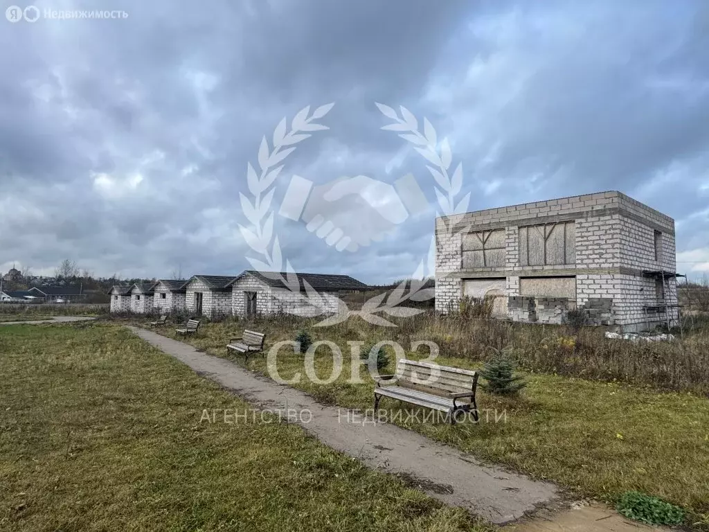 Участок в Калужская область, Боровский муниципальный округ, деревня ... - Фото 1