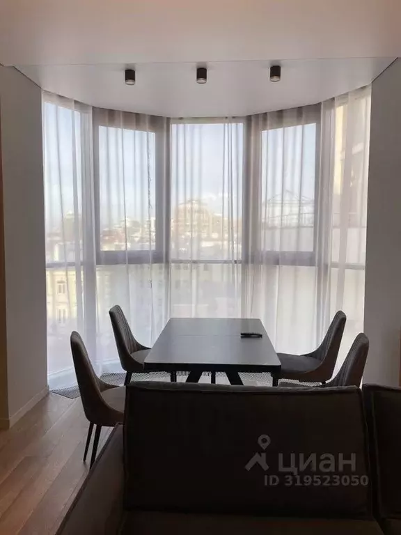 2-к кв. Санкт-Петербург наб. Адмирала Лазарева, 14 (72.0 м) - Фото 1