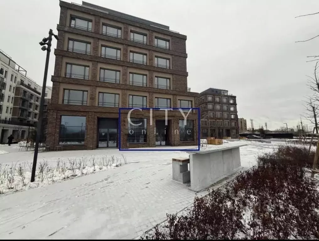 Помещение свободного назначения в Тюменская область, Тюмень Причальная ... - Фото 1