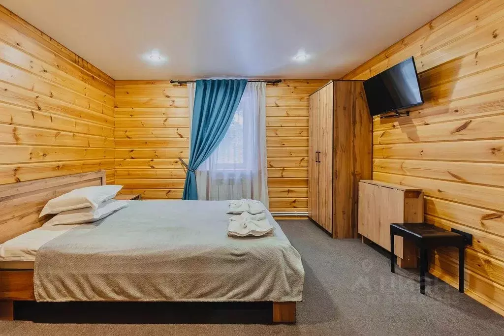 Комната Алтай, Майминский район, с. Манжерок Пионерская ул., 42 - Фото 1