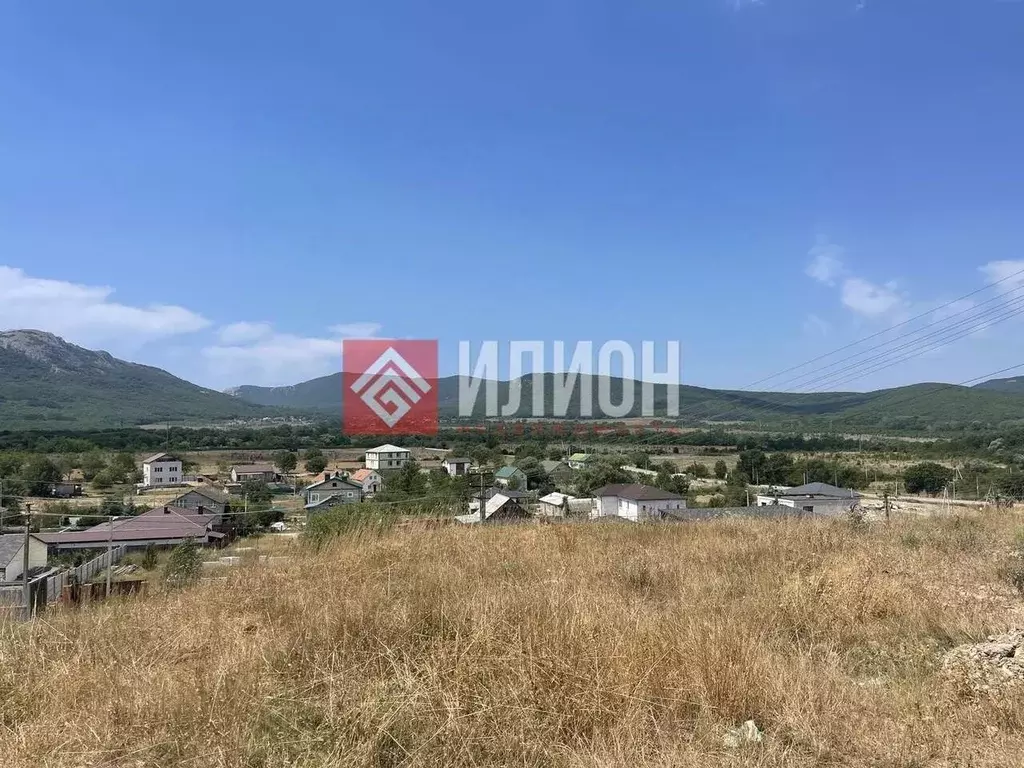 Участок в Севастополь с. Орлиное, ул. Ласпинская (15.0 сот.) - Фото 1