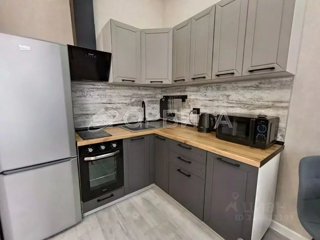 Студия Тюменская область, Тюмень ул. Чернышевского, 2б (29.2 м) - Фото 1