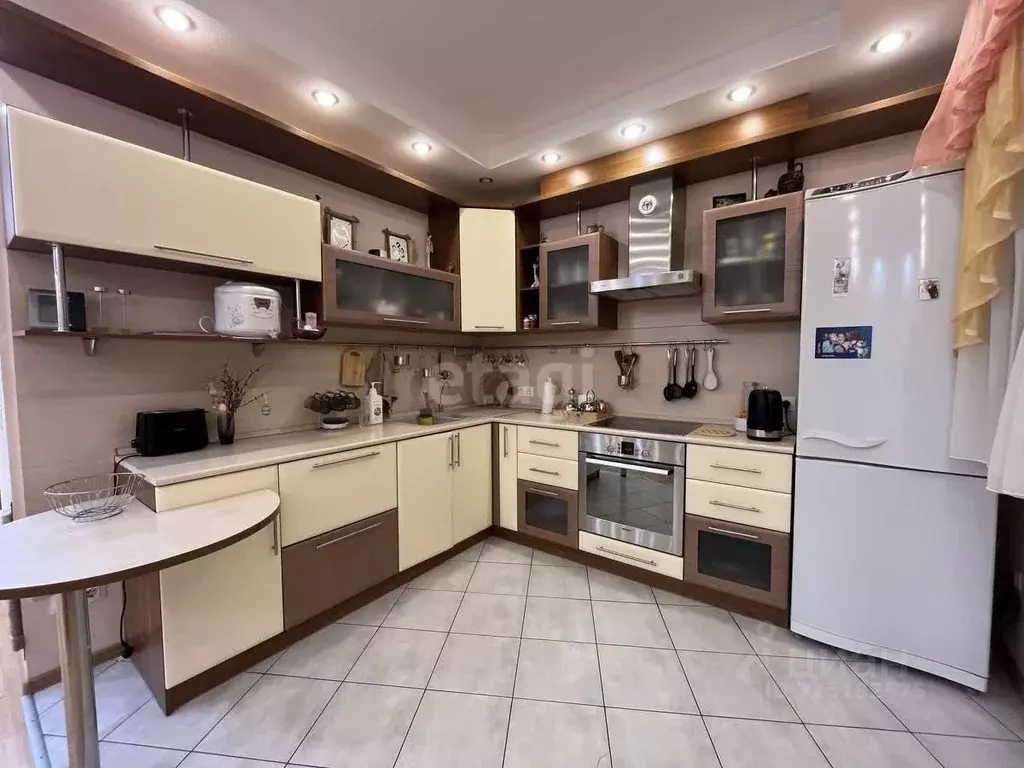 4-к кв. Коми, Сыктывкар ул. Морозова, 149 (114.2 м) - Фото 0