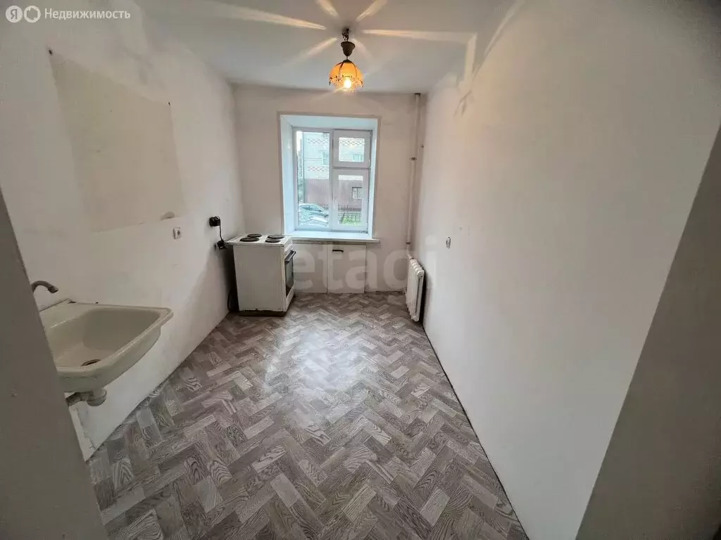 2-комнатная квартира: Заводоуковск, улица Дзержинского, 5 (49.6 м) - Фото 2