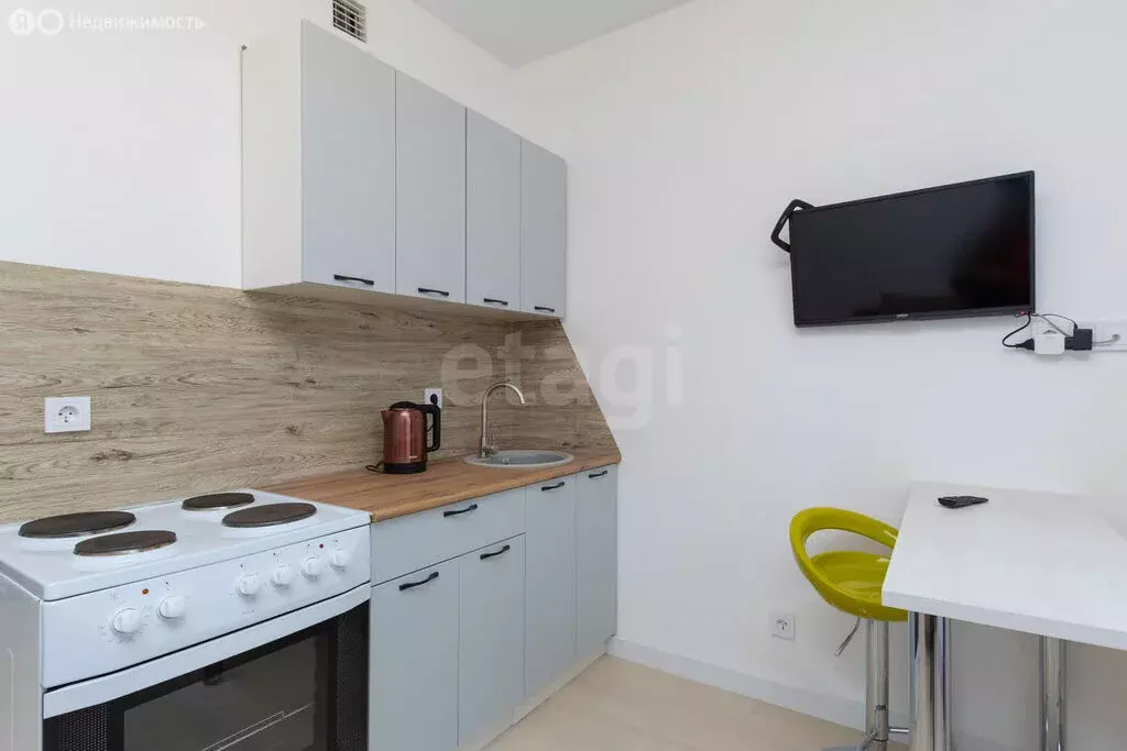 Квартира-студия: Тюмень, улица Надира Сагдеева, 2 (19 м) - Фото 2