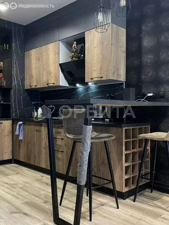 1-комнатная квартира: Тюмень, улица Александра Протозанова, 8к1 (41 м) - Фото 0