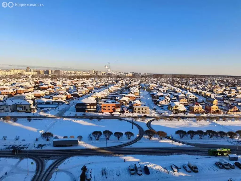 2-комнатная квартира: Тюмень, улица Александра Протозанова, 16 (62 м) - Фото 1