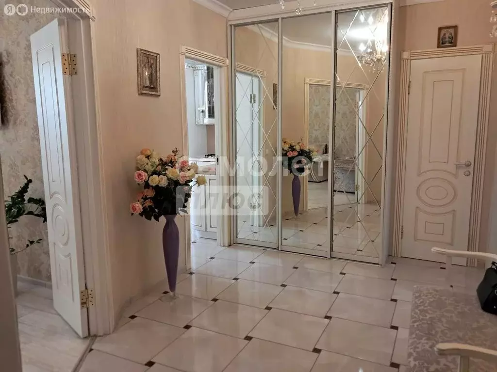 2-комнатная квартира: Ейск, Казачья улица, 2Г (65 м) - Фото 0