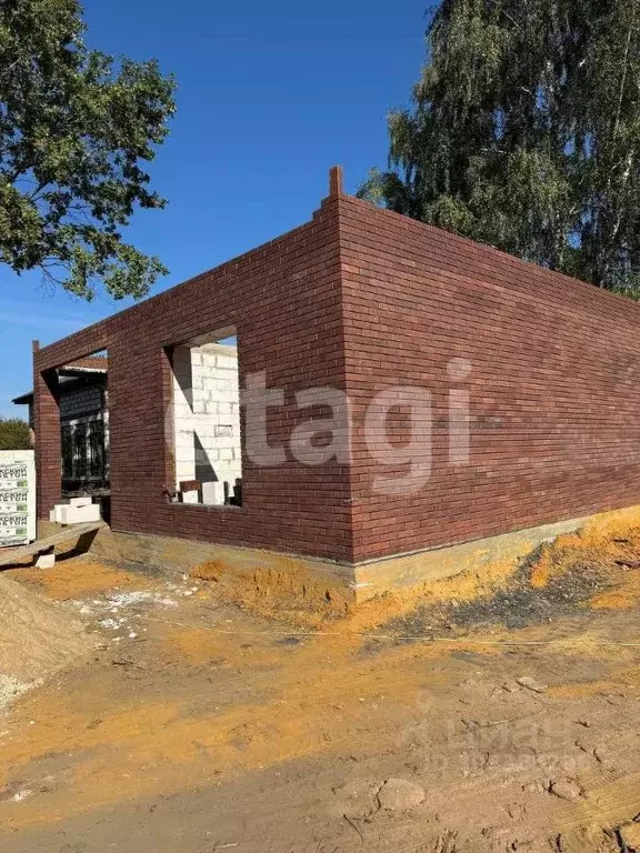 Дом в Тульская область, Новомосковский район, д. Холтобино ул. 40 лет ... - Фото 0