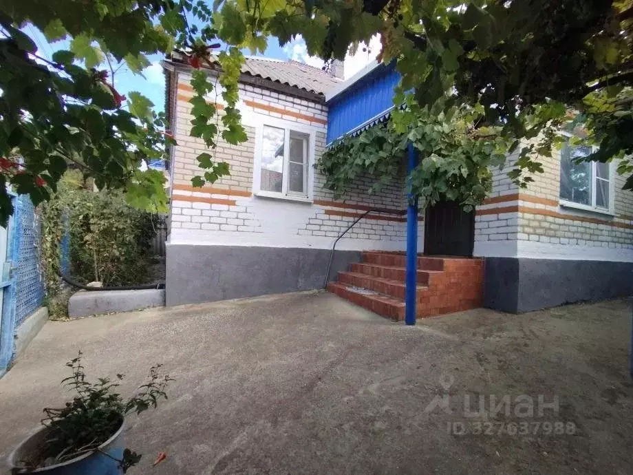 Дом в Краснодарский край, Темрюкский район, пос. Сенной ул. Мира, 33 ... - Фото 1