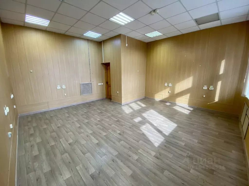 Офис в Омская область, Омск просп. Мира, 4 (35 м) - Фото 1