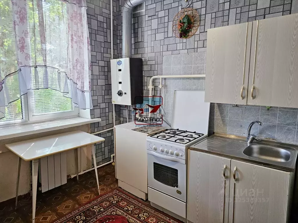 2-к кв. Саратовская область, Саратов ул. 2-я Садовая, 138 (49.1 м) - Фото 1