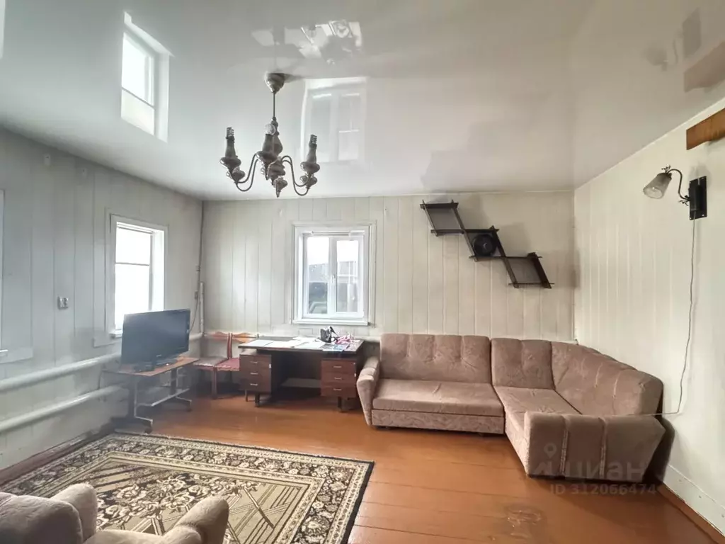 Дом в Омская область, Омск ул. Орджоникидзе (62 м) - Фото 1