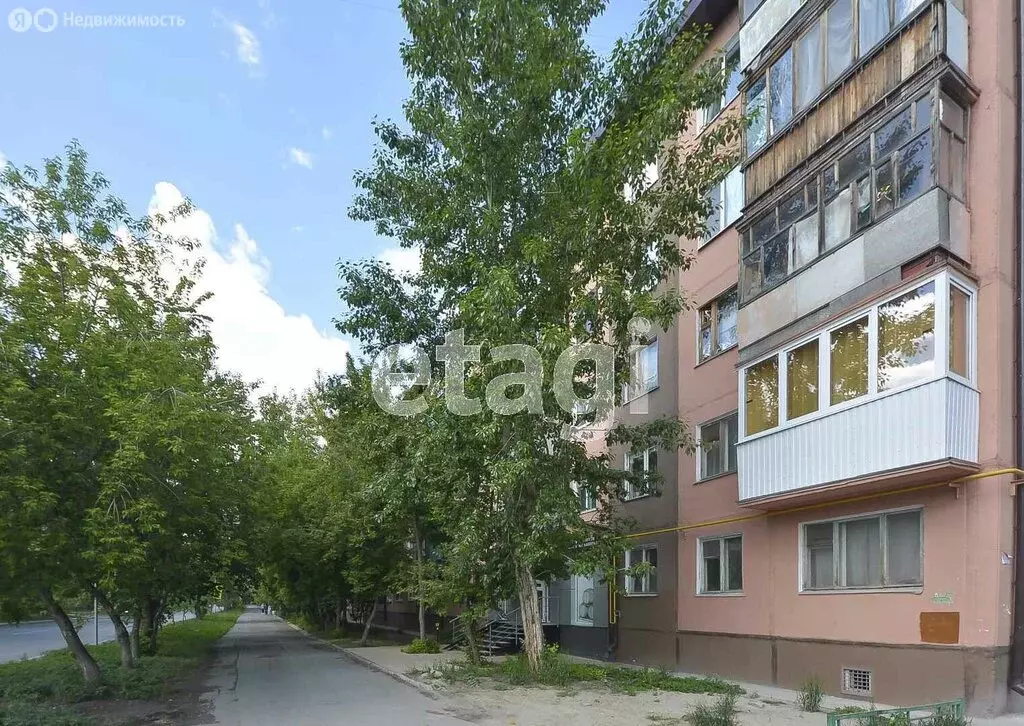 2-комнатная квартира: Тюмень, улица Республики, 198 (45 м) - Фото 1