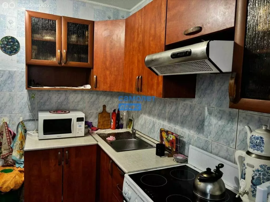 3-комнатная квартира: Бийск, Стахановская улица, 10 (70 м) - Фото 1